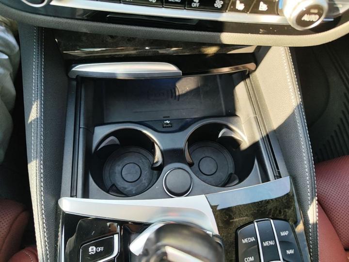 5 Series EV 2021 535Le Pioneer M Sport Package photo 8