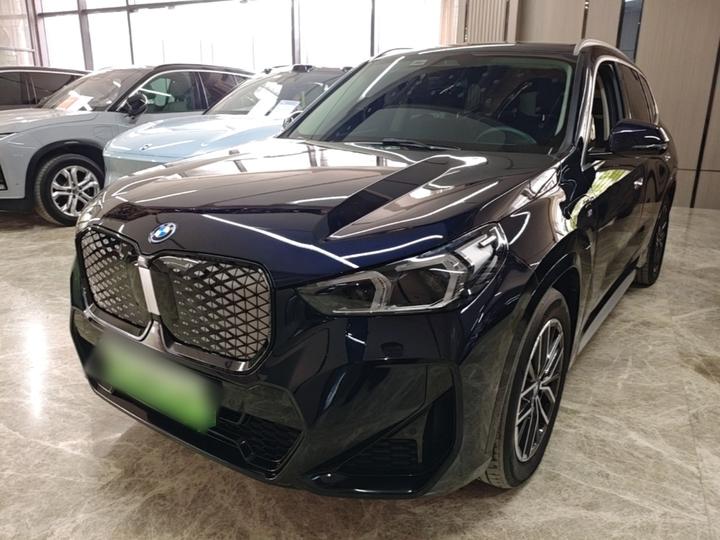 iX1 2023 eDrive25L M Sport Package