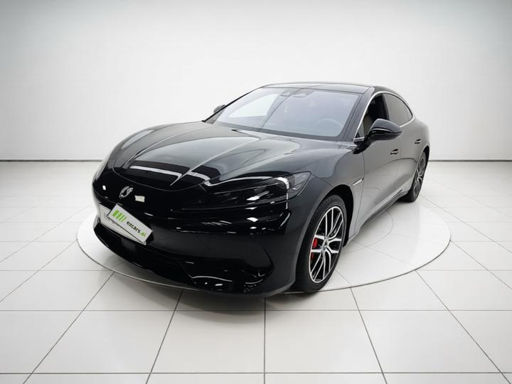 Z9 2024 1100km AWD Max