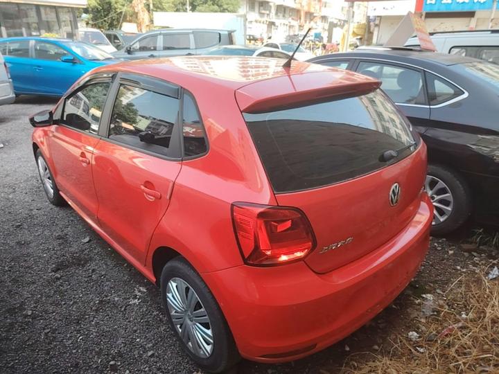 Polo 2016 1.6L AT Comfort photo 4