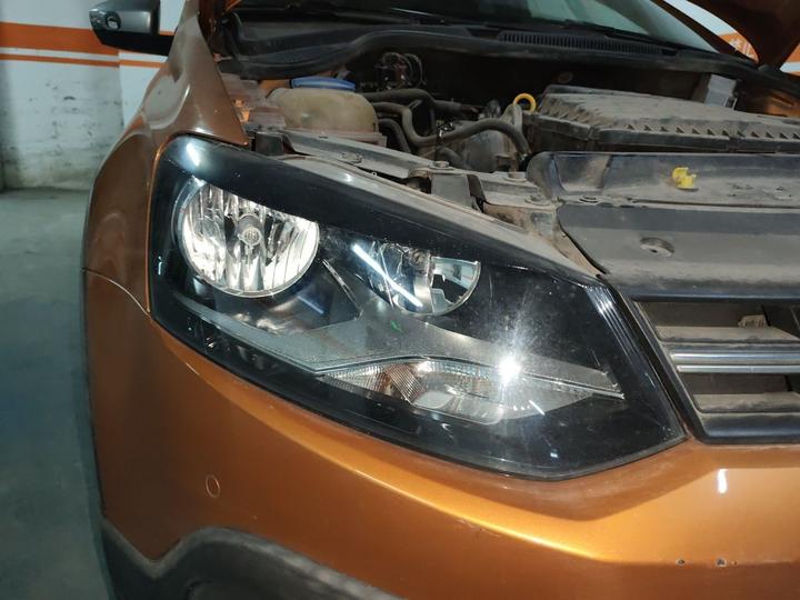 2014 1.6L Cross Polo AT photo 7