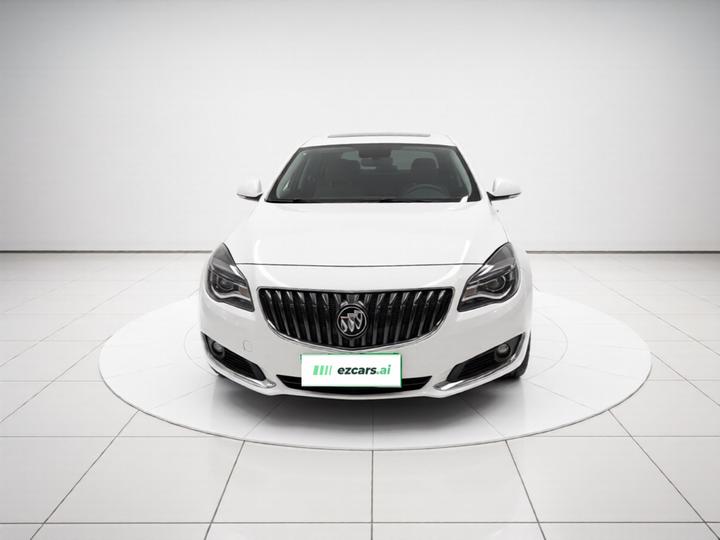 Regal 2015 1.6T Elite Tech photo 2