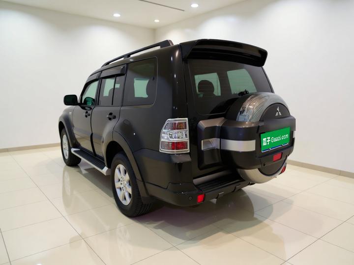 Pajero Imported 3.0L AT Standard photo 4