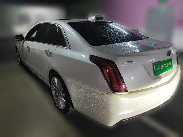 CT6 2017 28T Leading photo 4