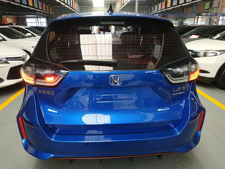 LIFE 2021 1.5L CVT SPORT Heartbeat photo 3