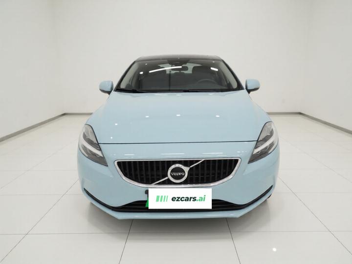 V40 2017 T3 photo 2