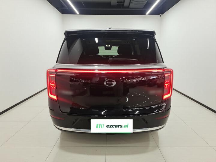 GAC Trumpchi S9 2025 Qiankun UItra 6-Seater photo 3
