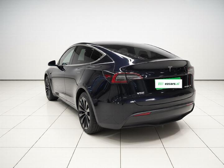 Model Y 2024 RWD photo 4