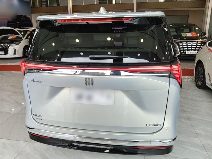 GL8 EV 2024 Smart 7-Seater photo 3