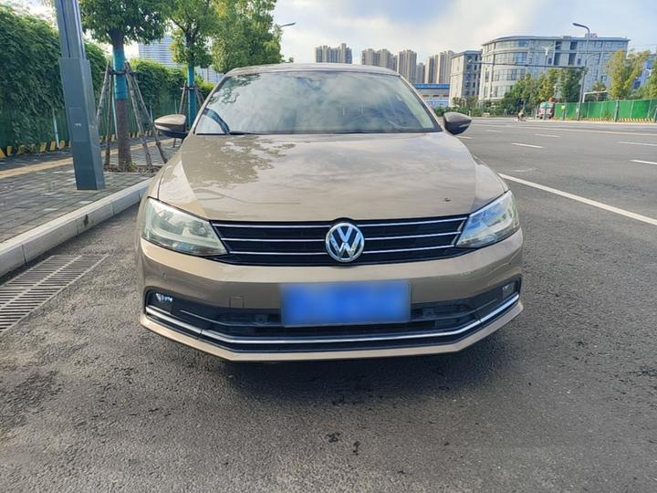 Sagitar 2015 230TSI AT Luxury photo 2