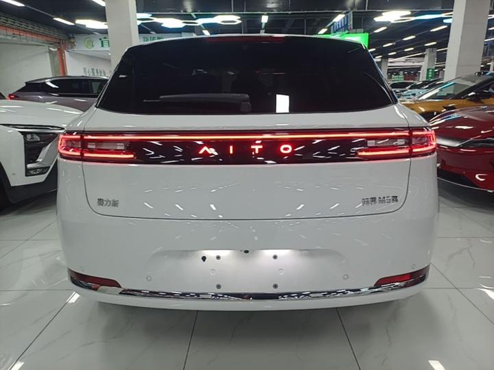 HIMA AITO M5 2025 EV Ultra RWD photo 5