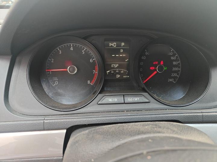 Lavida 2017 1.6L AT photo 4