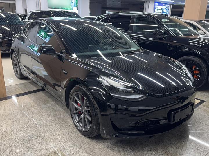 Model 3 2022 RWD photo 2