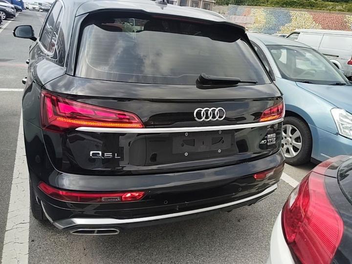 Q5L 2021 40 TFSI Luxury Dynamic photo 3