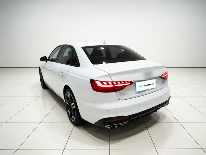 A4L 2022 40 TFSI Luxury Dynamic photo 4