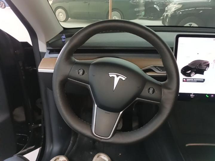 Model Y 2021 Long Range AWD photo 6