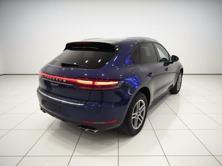 2018 Macan 2.0T photo 4
