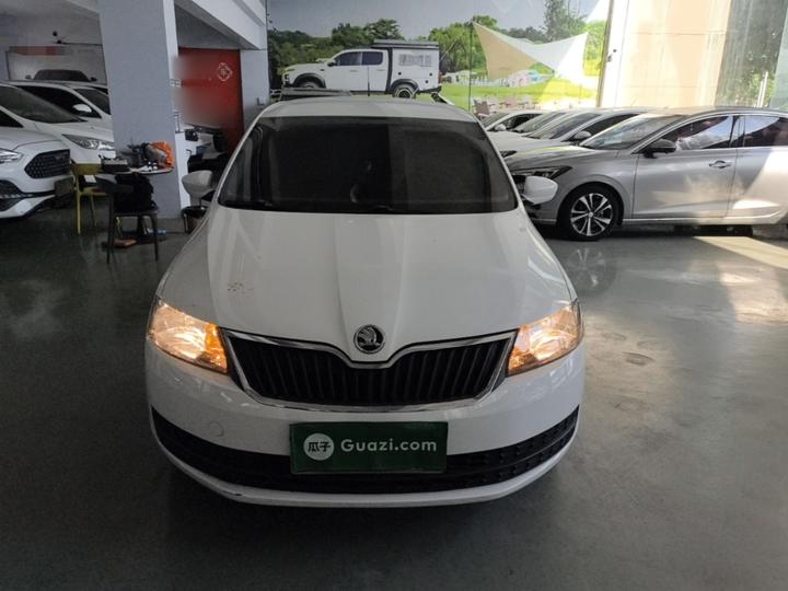 Rapid Spaceback 2014 1.6L AT photo 2