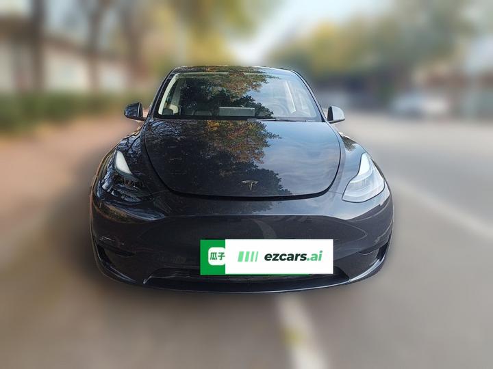 Model Y 2024 RWD photo 2