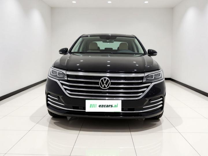 Viloran 2022 380TSI Premium photo 2