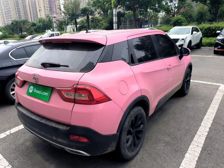 Zhonghua V3 2017 1.5L AT Smart photo 4