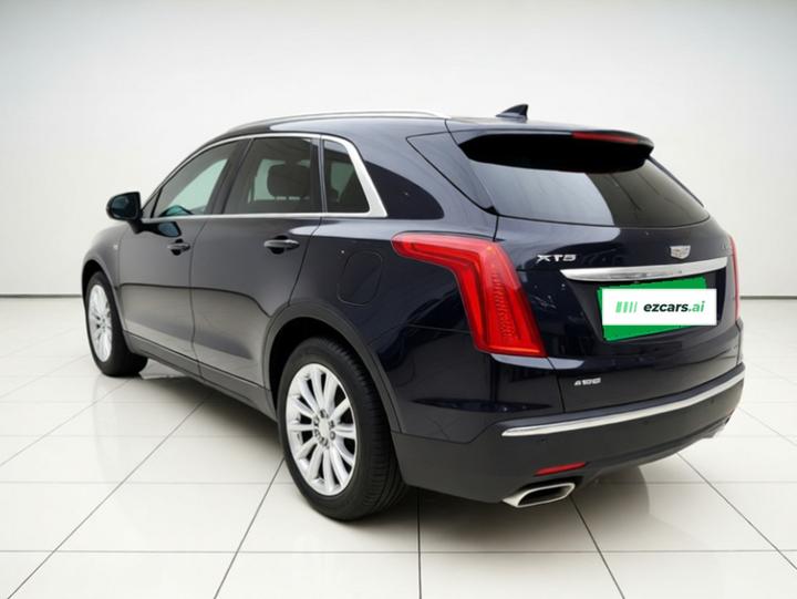 XT5 2018 28E AWD Platinum photo 4