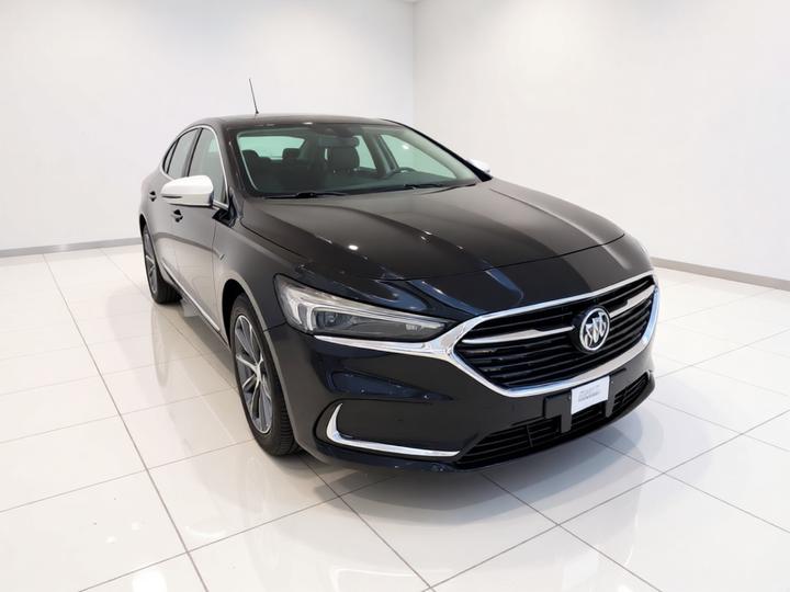 LaCrosse 2022 652T Luxury photo 3