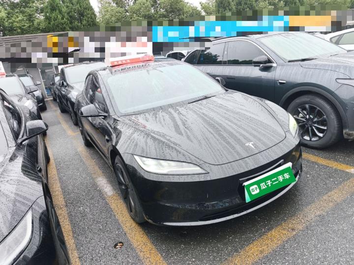 Model 3 2023 RWD photo 3