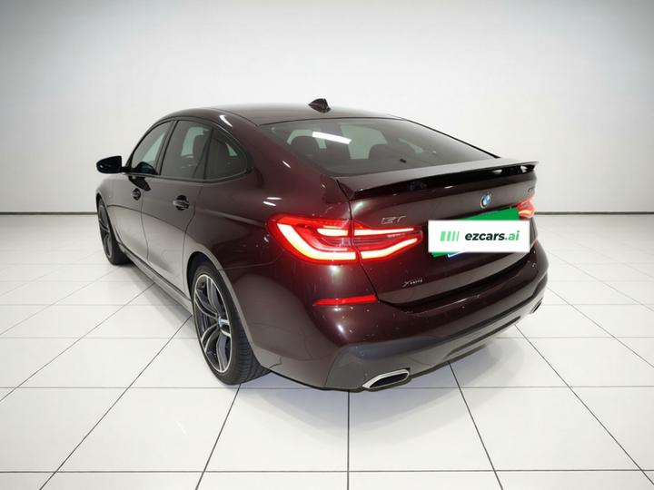 6 SeriesGT 2018 640i xDrive M Sport Package photo 4