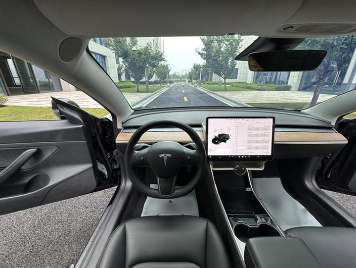 Model 3 2020 Facelift Standard Range RWD Upgraded photo 2