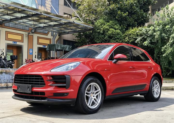 2018 Macan 2.0T