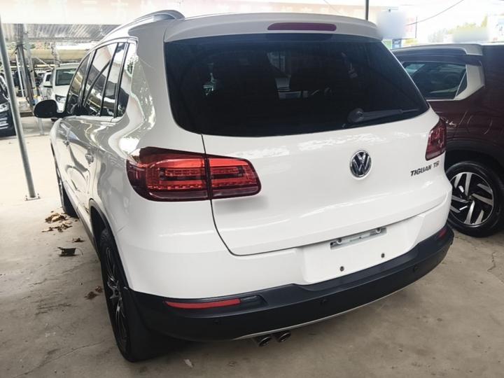 Tiguan 2015 1.8TSI AT RWD Luxury photo 4
