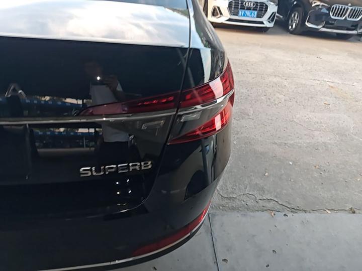 Superb 2024 TSI280 DSG Exclusive photo 7