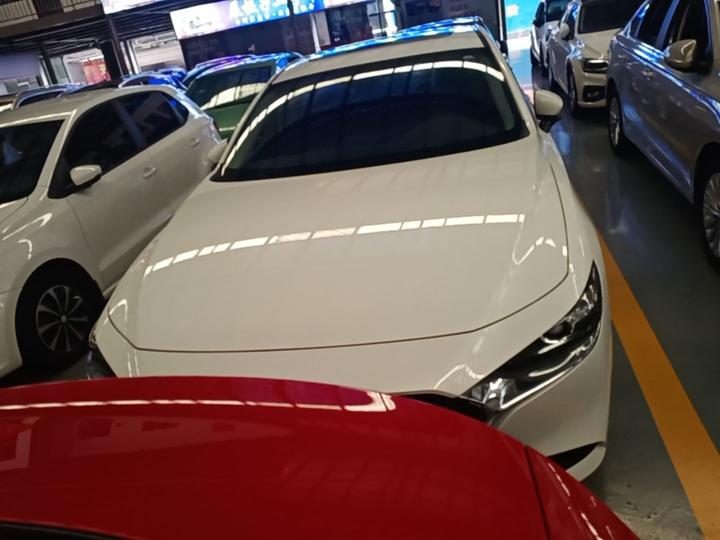 3 Axela 2023 2.0L AT photo 2