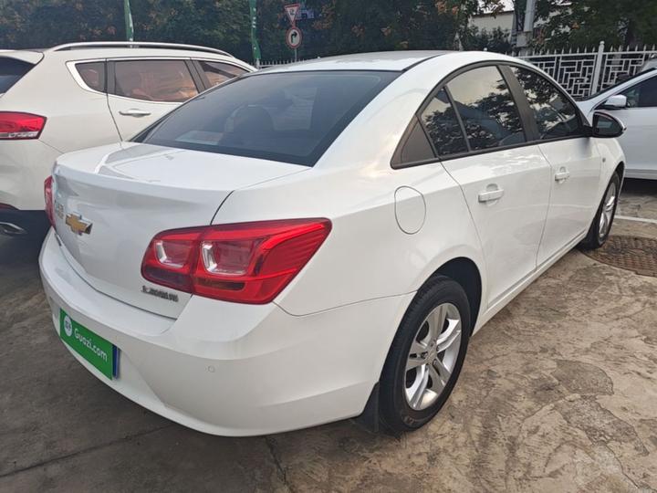 2015 1.5L Classic SE AT photo 4