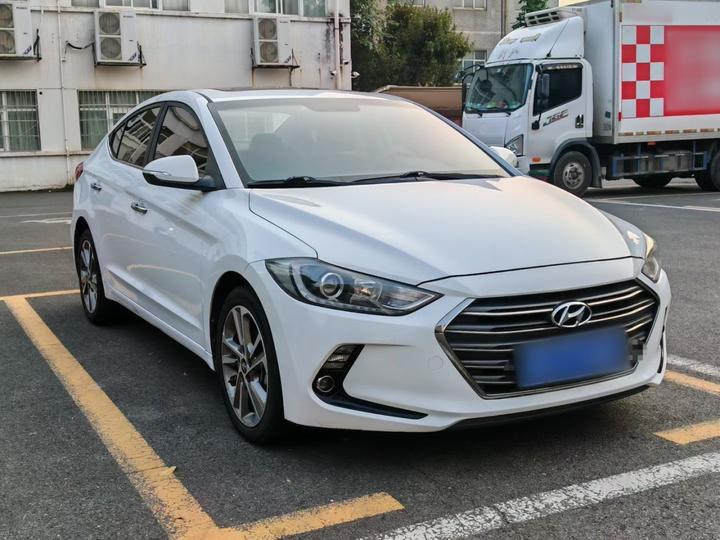Elantra 2016 1.6L AT Smart Elite photo 3