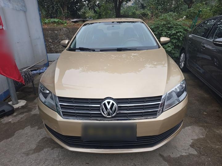 Lavida 2015 1.6L MT photo 2
