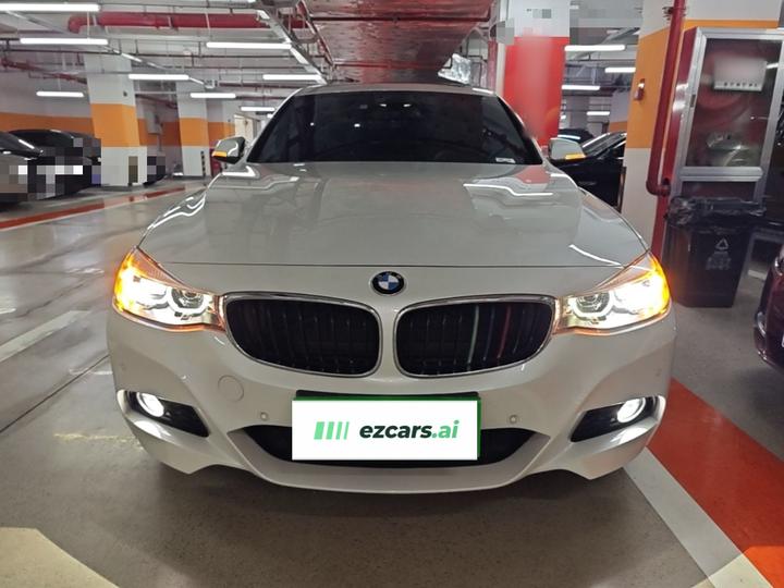 3 SeriesGT 2020 320i M Sport Package photo 2