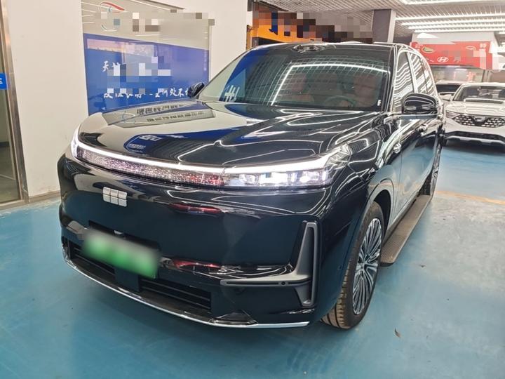 Galaxy M9 2025 210km AWD Pilot