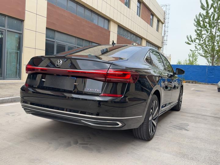 Passat 2023 Facelift 330TSI Elite photo 4
