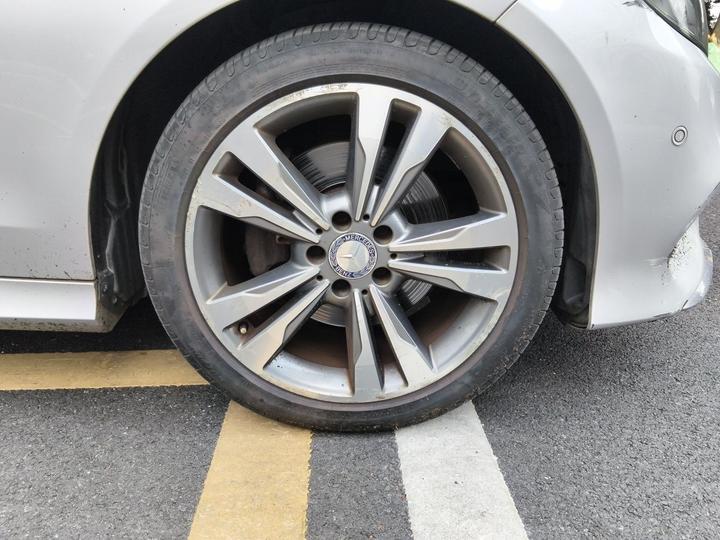E-Class 2015 Facelift E 200 L Sport photo 8