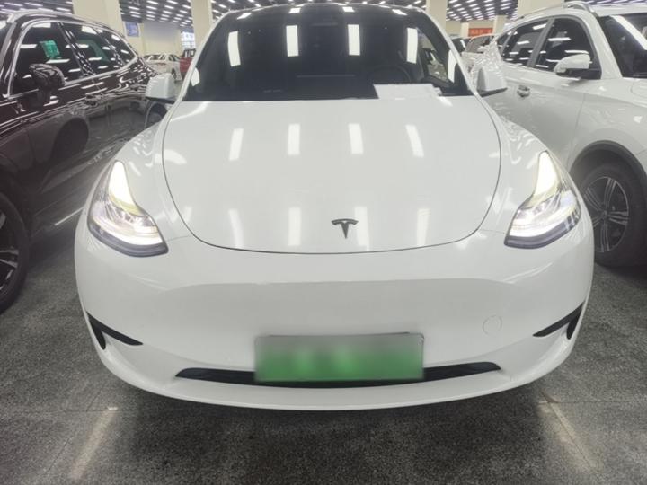 Model Y 2022 RWD photo 2