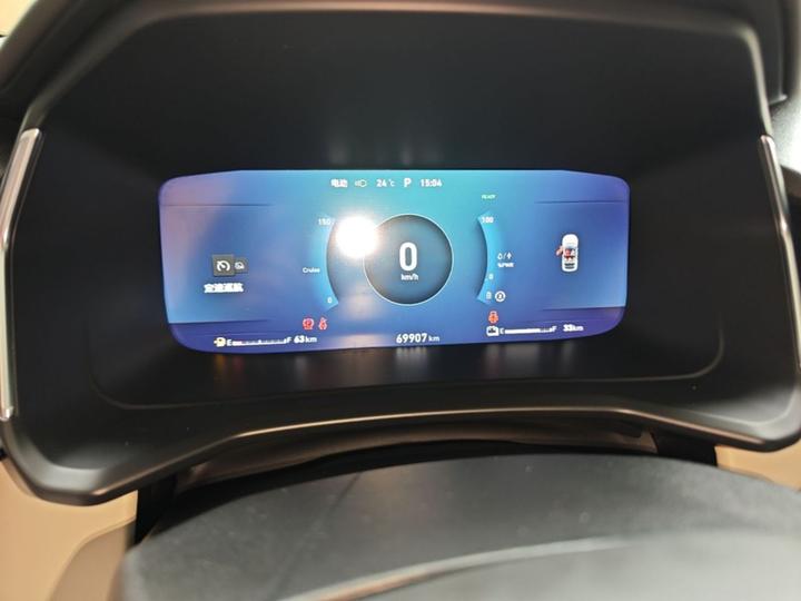06 EM-P 2020 PHEV Plus photo 7