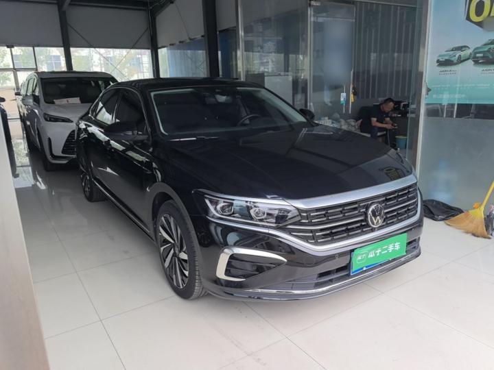 Passat 2024 380TSI photo 3