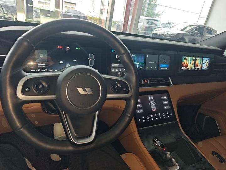 Li Auto ONE 2020 EREV 6-Seater photo 5