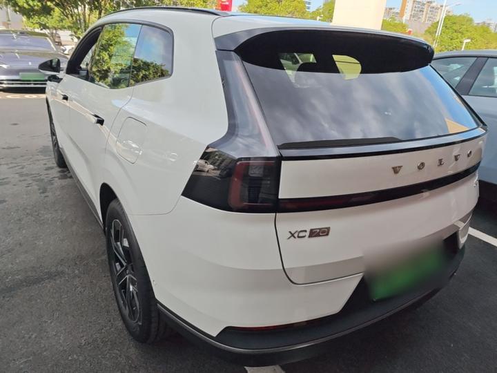 XC70 Hybrid 2026 RWD Long Range Core photo 4