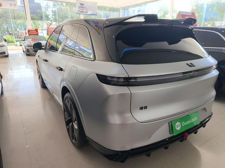 Li Auto L6 2025 Max Smart Refresh Edition photo 4