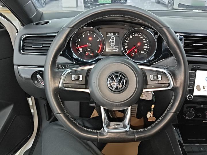 Sagitar 2016 280TSI AT R-Line photo 6