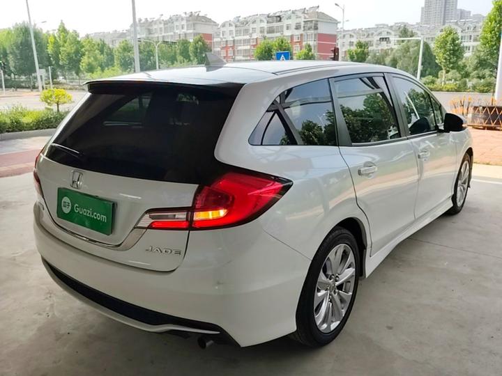Jade 2017 1.8L AT Classic 5-Seater photo 4