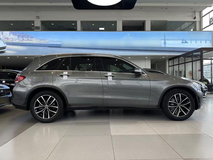 GLC 2020 Facelift GLC 260 L 4MATIC Luxury photo 4